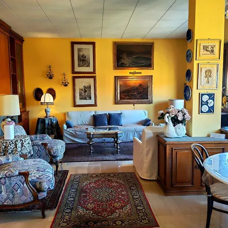 Sunflower House אלסנדריה